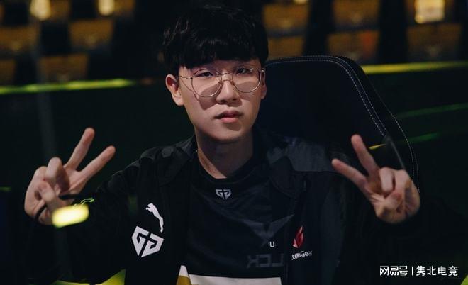 审视自己的 审视自己的