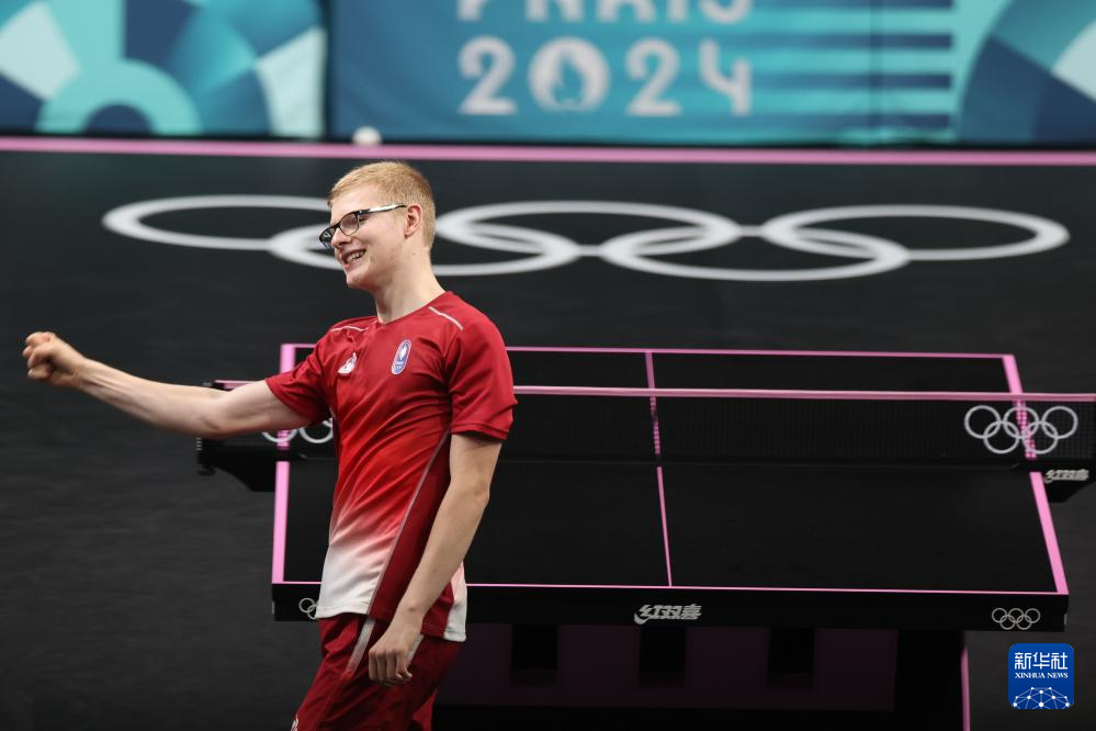 的冠军梦不 的冠军梦不