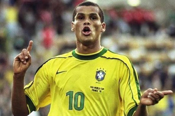 德里在接受 德里在接受