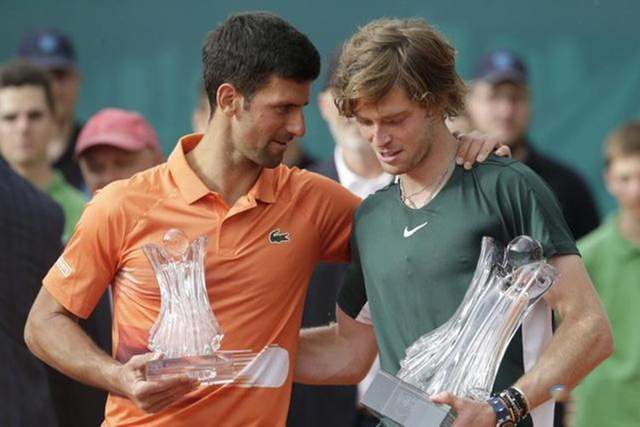 的重拳和可 的重拳和可